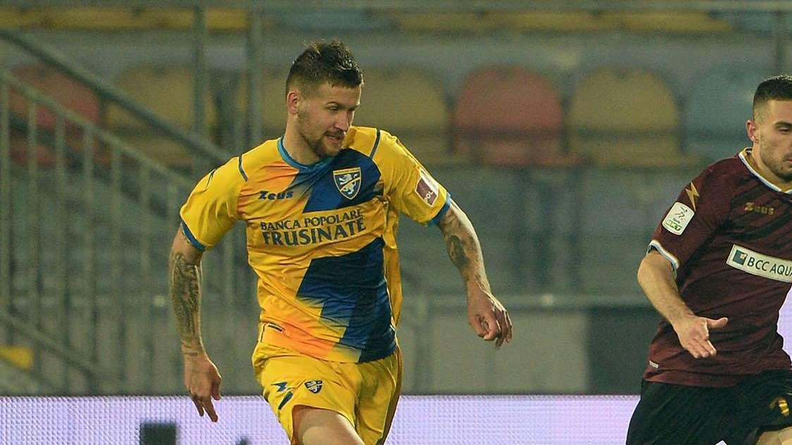 CALCIOMERCATO FROSINONE - Parzyszek su Instagram: "Una nuova sfida ️🇵🇱😬"