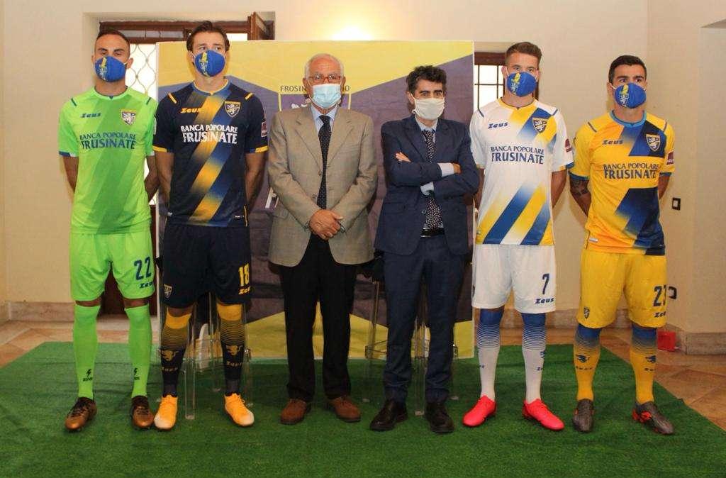 Frosinone, le nuove maglie sono già disponibili e in vendita!