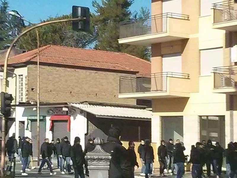 Frosinone Verona, scontri tra le due tifoserie - AGGIORNAMENTO