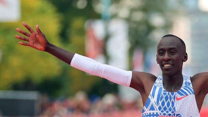 Il mondo dello sport è sotto choc: morto a soli 24 anni il detentore del record mondiale della maratona! Era favoritissimo per la medaglia d'oro alle Olimpiadi 2024