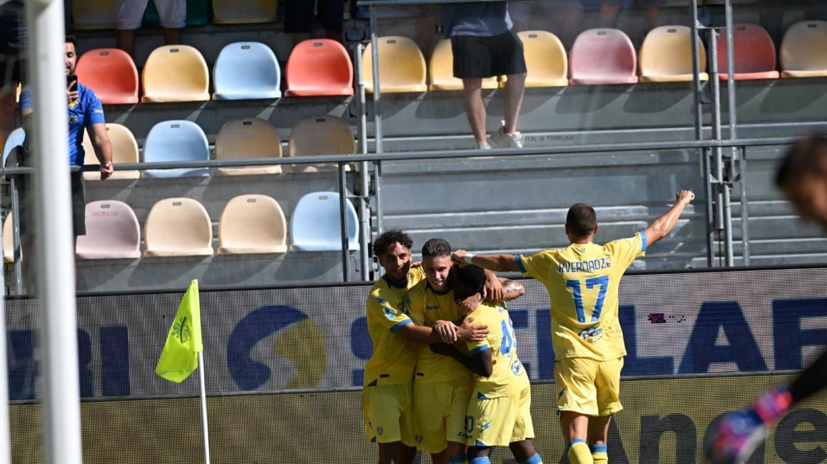 Frosinone-Venezia, precisione e verticalità: chi ha dettato i tempi della manovra?
