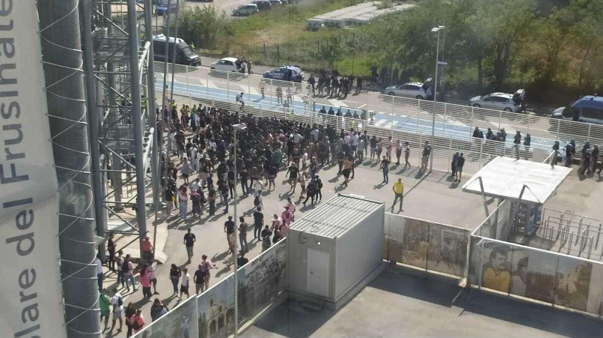 AGGIORNAMENTO TIFOSI - Gli ultras del Palermo sono ora sugli spalti 