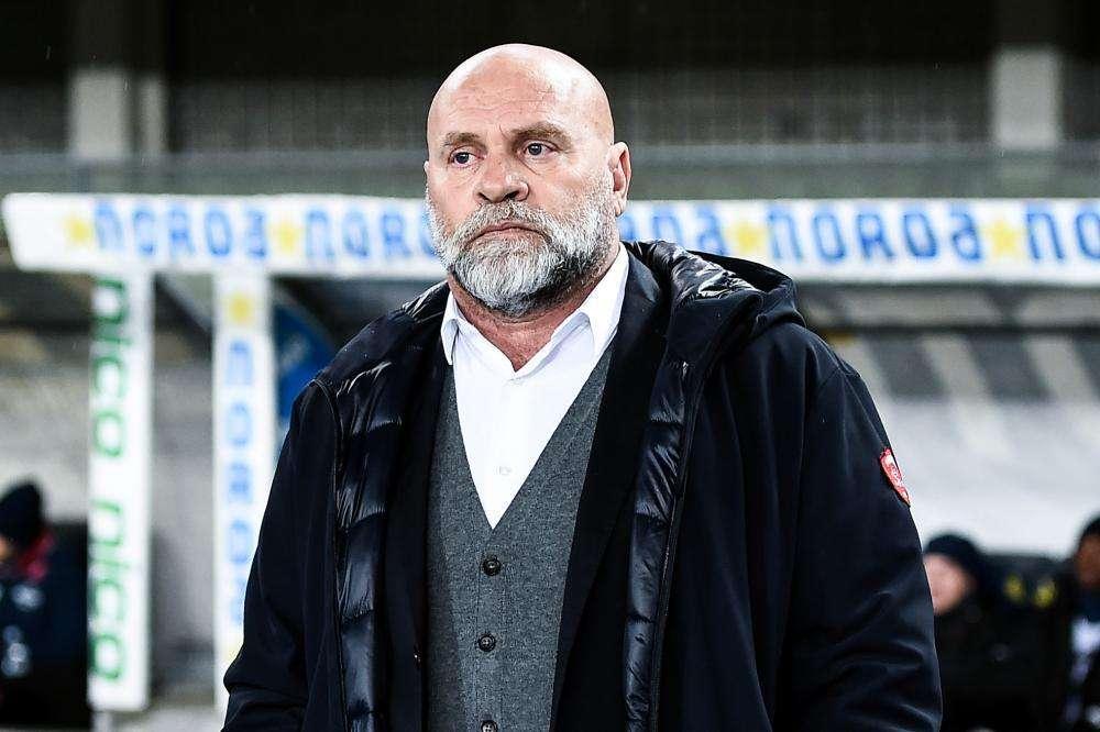 Conferenza stampa Serse Cosmi: “Le assenze del Frosinone non cambiano nulla, è una squadra che temo perché subisce pochissimo”.