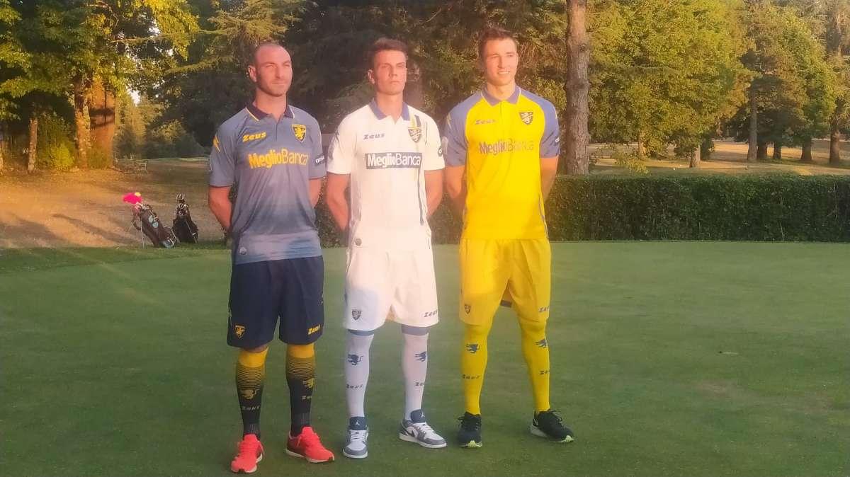 Frosinone, che novità sulle maglie! E' "cambiato" lo sponsor...