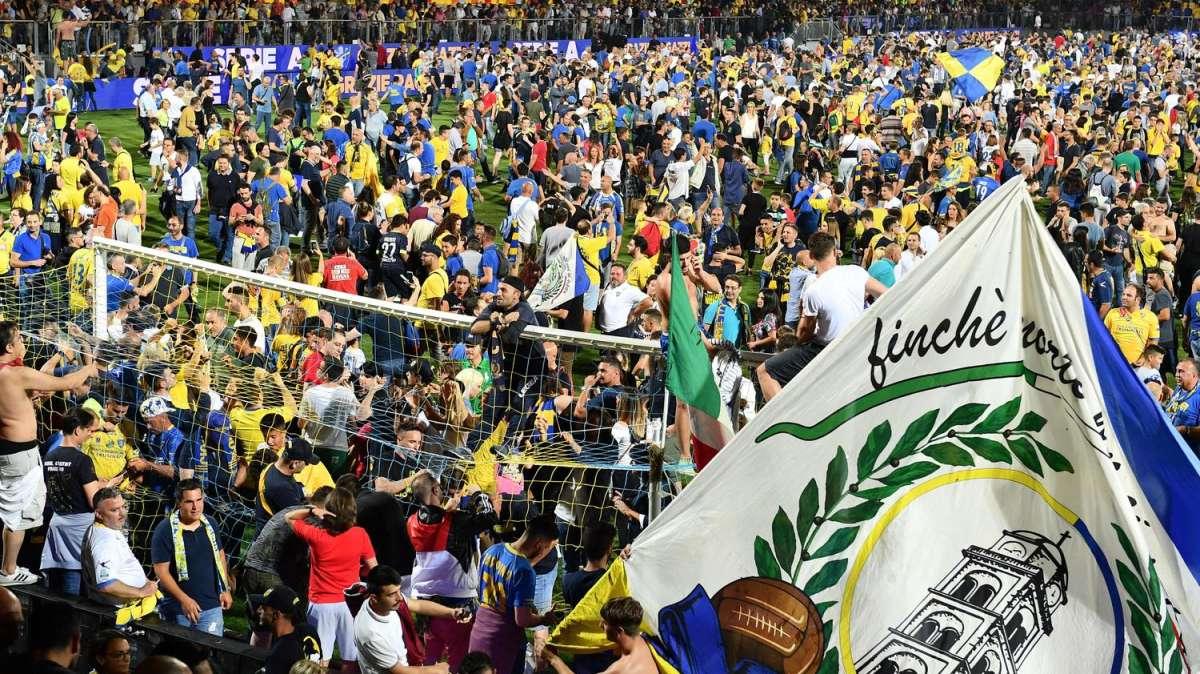 Momenti indimenticabili del Frosinone: le pagine che hanno fatto innamorare i tifosi