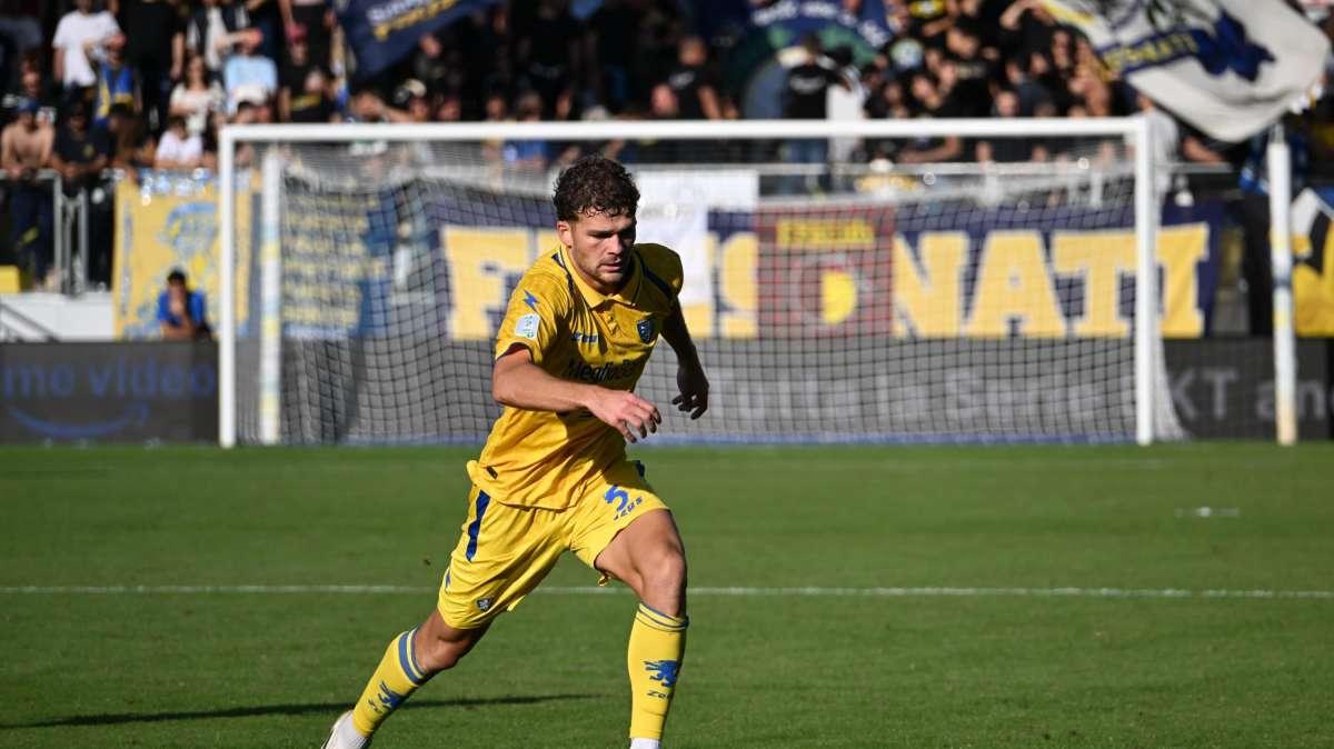 Calciomercato Frosinone, si stringe con il Genoa: settimana decisiva per il ritorno di Calvani