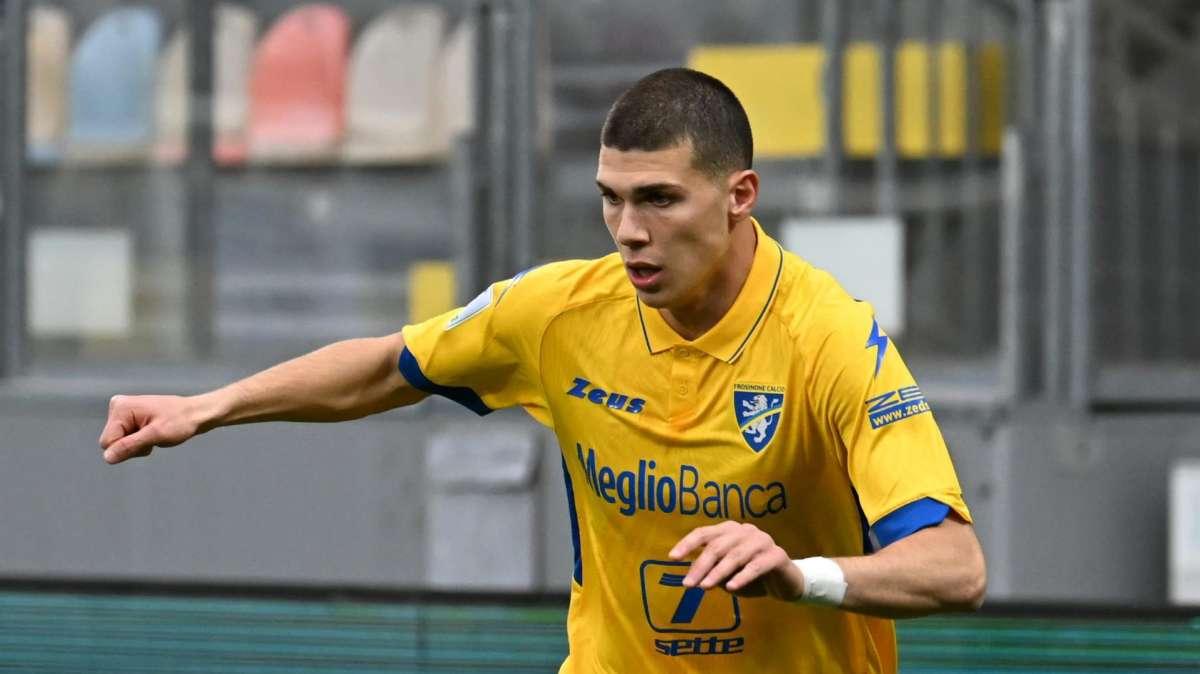 Calciomercato Frosinone - Kvernadze, talento canarino in vetrina all'Europeo U21: Verona e Cagliari...