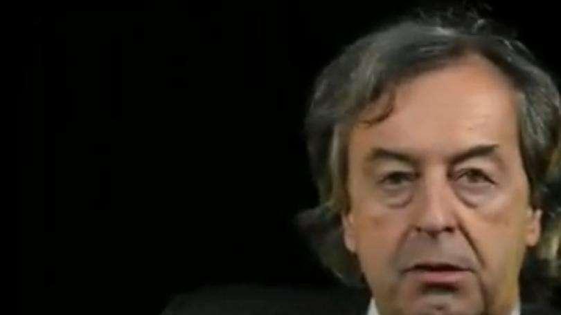 Emergenza Coronavirus. Burioni: "Tutti dobbiamo considerarci malati, potremmo essere infetti"