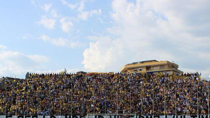 La Salernitana risolve la grana stadio: in Serie A si opta per la "soluzione Matusa" che il Frosinone adottò nel 2015