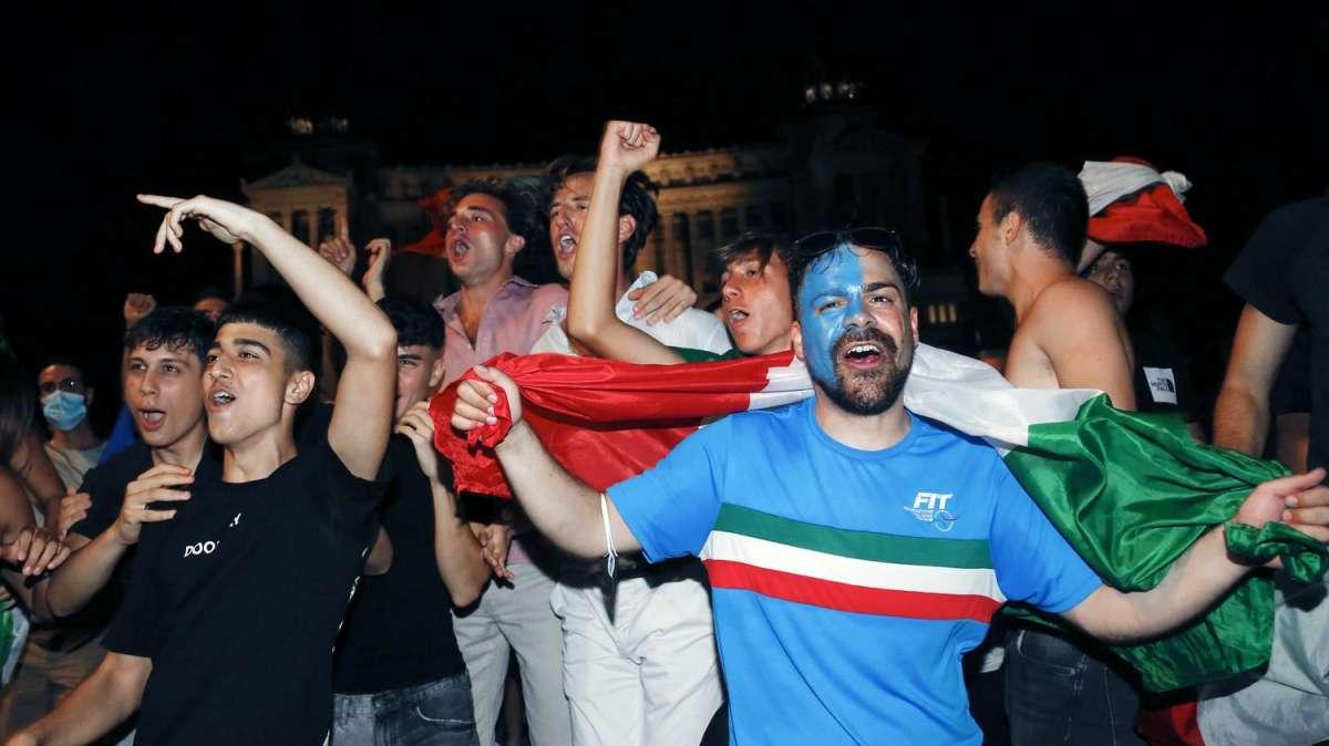 Italia sul tetto d'Europa!! LA FESTA DI FROSINONE - FOTONOTIZIA