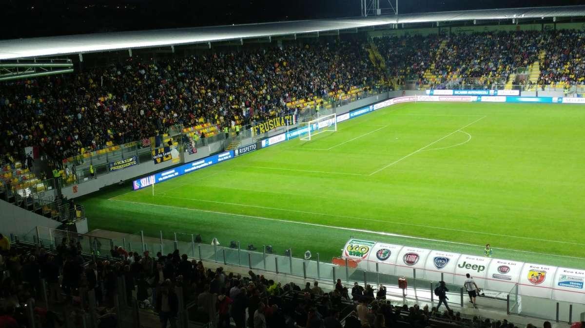 RIVIVI IL LIVE TF FROSINONE-SÜDTIROL 2-2: Martini e Merkaj rispondono al doppio vantaggio giallazzurro. Allo Stirpe è solo pari.