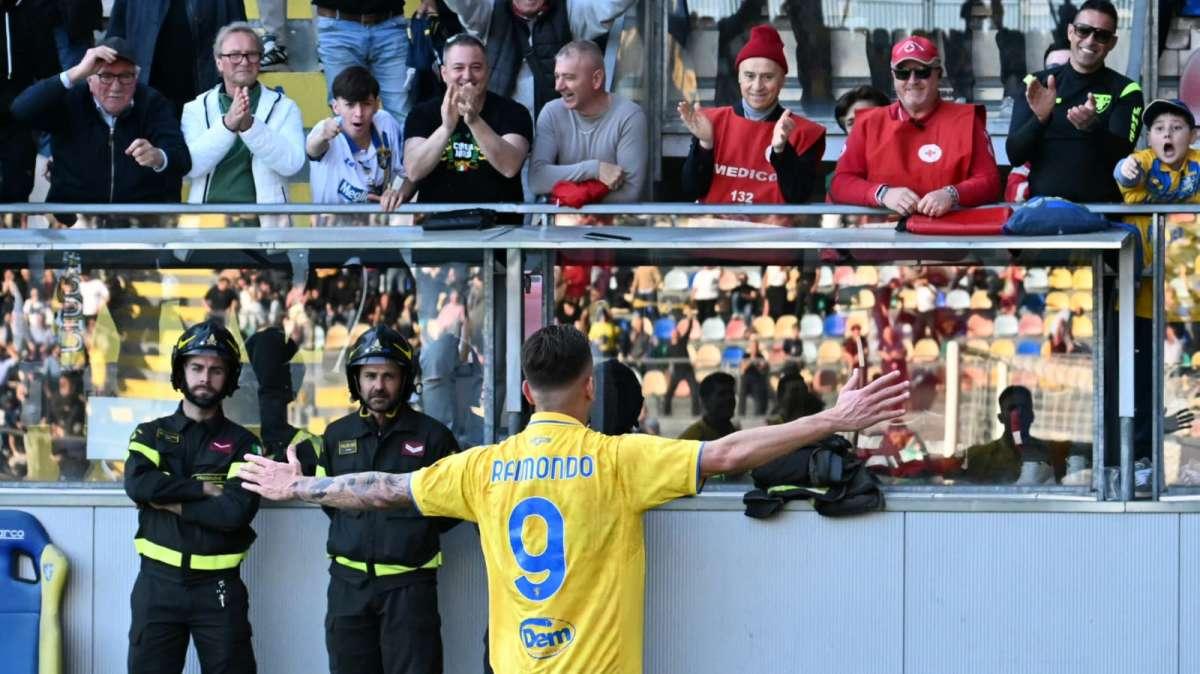 Frosinone-Raimondo praticamente fatta. L’attacco però non è completo