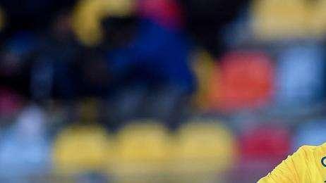 Dionisi: "La Serie B non volge a termine? Mi astengo da qualsiasi commento"