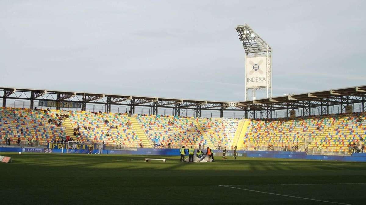 ULTIM'ORA - Frosinone-Lecce, nessun problema di ordine pubblico ma sono esplosi 7 petardi