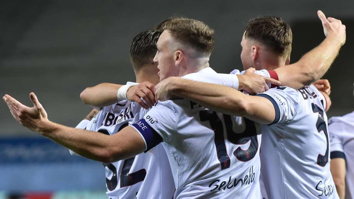 Particolare la scelta delle divise da gioco per Frosinone-Bologna: il motivo