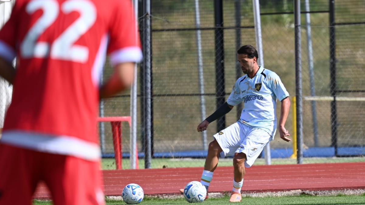 LIVE TF | Frosinone - Ascoli: le formazioni delle due squadre. Squadre in campo per il riscaldamento