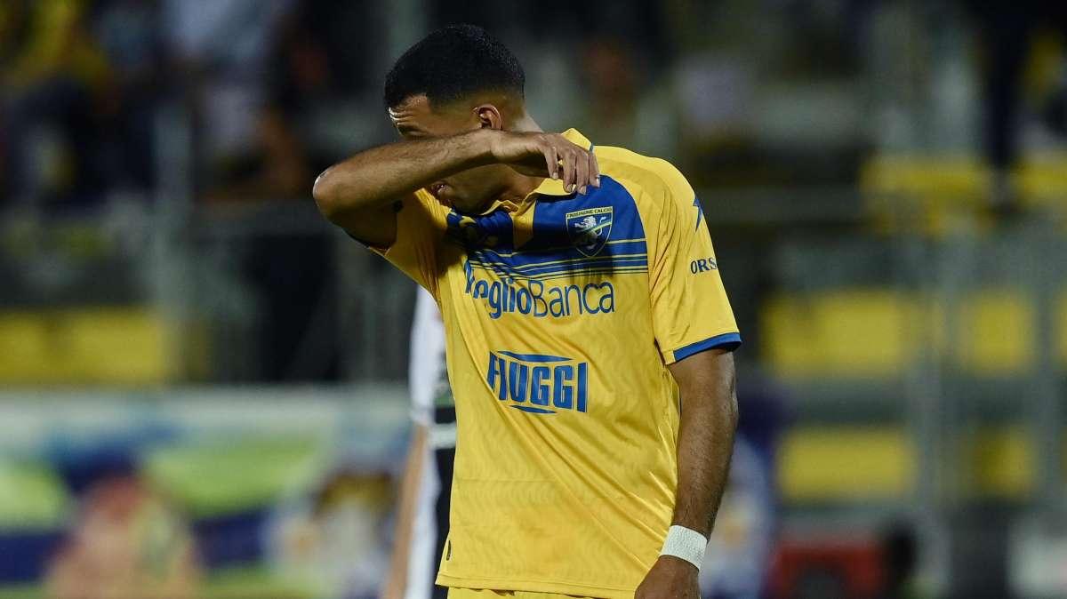 La retrocessione è la somma di una cinquantina di errori gravi commessi in stagione. Solo contro l'Udinese, il Frosinone ne ha compiuti due