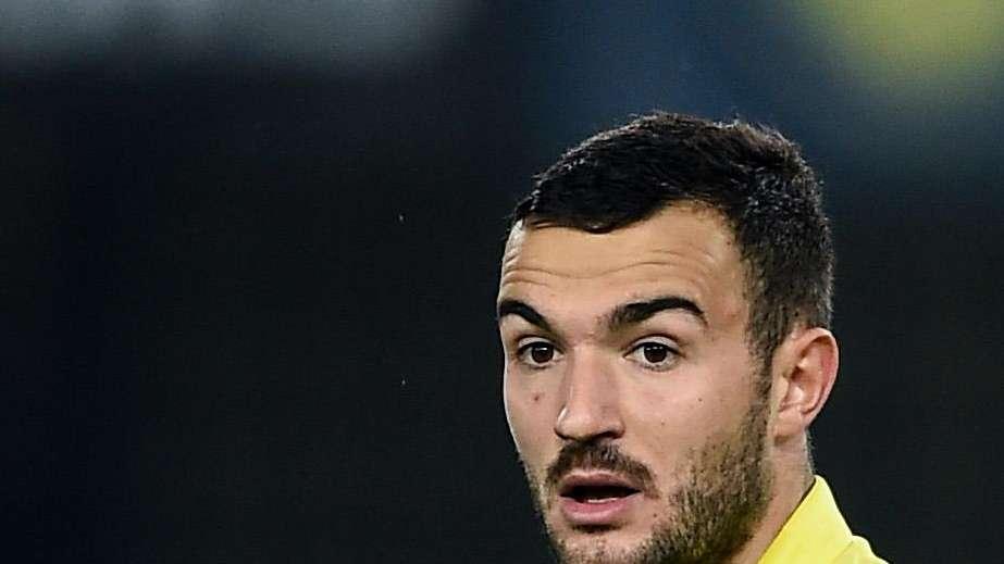 Cotali, giallo record: ammonito un minuto dopo l'ingresso in campo. Ma il fallo è stato ben speso
