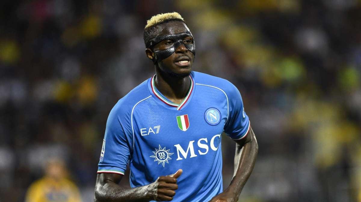 Troppo Osimhen per tutti: il Frosinone onora l'impegno, ma il Napoli vince al 'Benito Stirpe' trascinato dal numero 9