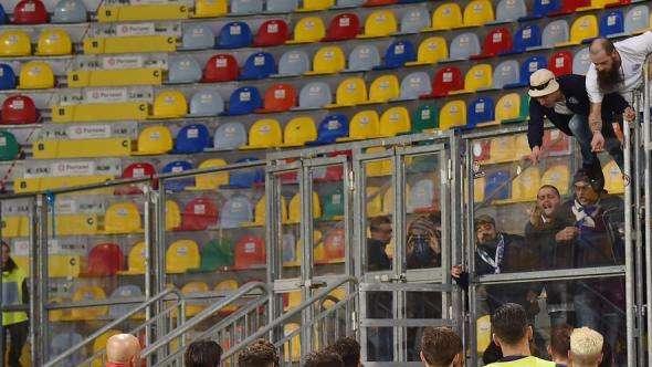 L'Empoli perde anche contro l'Entella. I tifosi contestano: "Fate ridere"