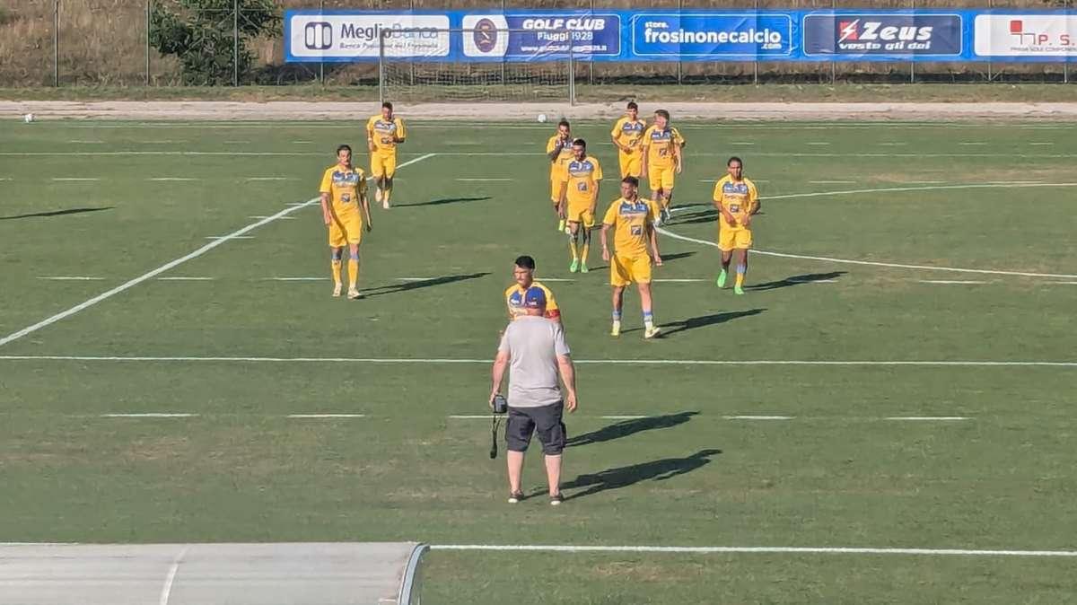 Frosinone, oggi a Fiuggi la sfida al Bari di Longo