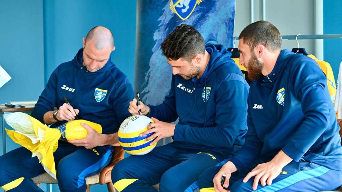 Fotonotizia - Marchizza  Ghedjemis e Lucioni tra autografi e foto allo store