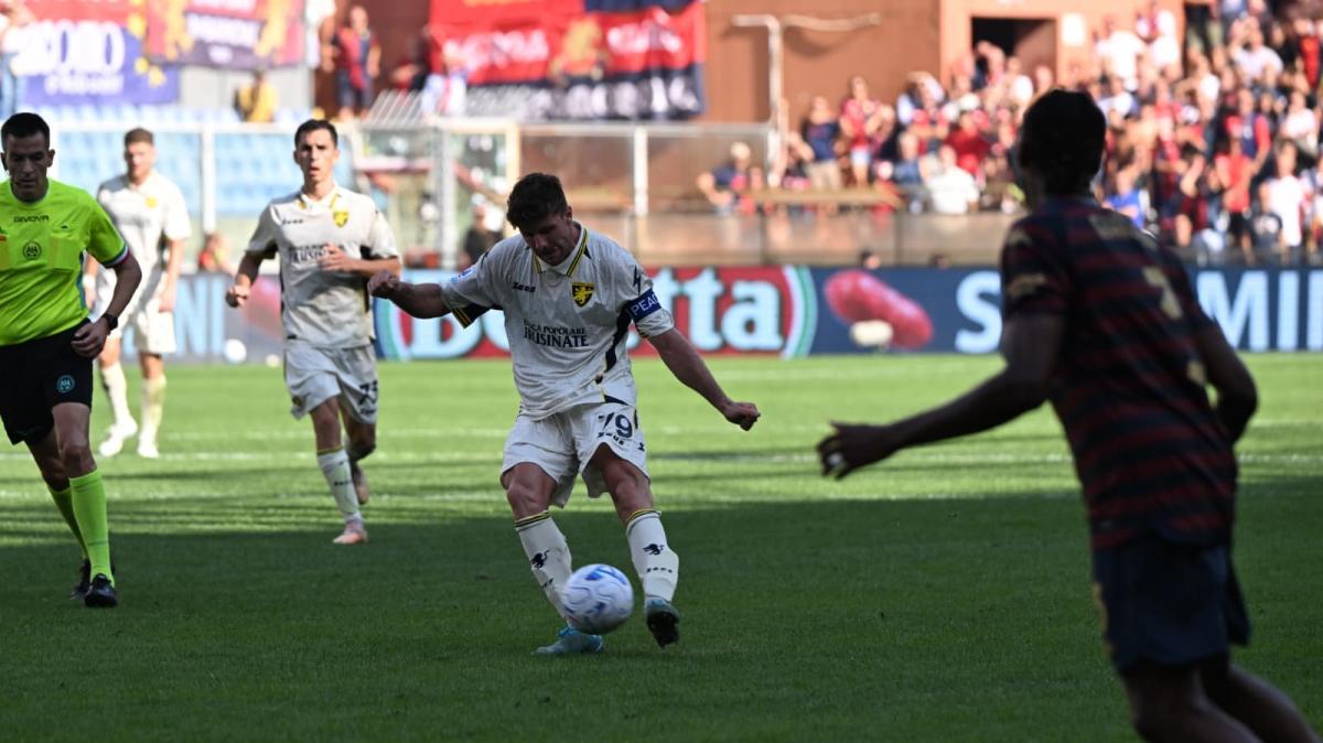 SALA STAMPA - (Frosinone) Bracaglia: "Siamo una squadra che lotta e si unisce nelle difficoltà"