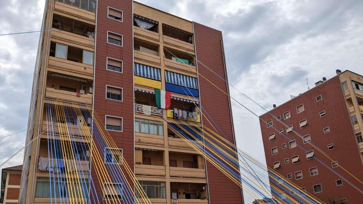 FOTONOTIZIA - La città si colora di giallazzurro