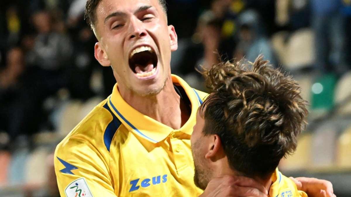 Frosinone, contro il Cesena è show allo "Stirpe". Sabato prossimo c'è l'esame Venezia