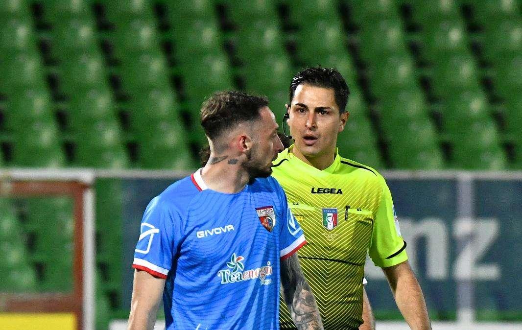 Giudice Sportivo, uno squalificato