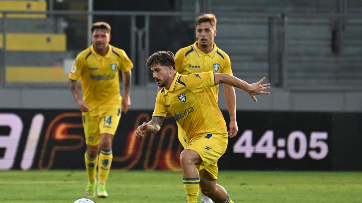 Calciomercato Frosinone, la situazione contrattuale della rosa: tutte le scadenze e i prestiti aggiornate