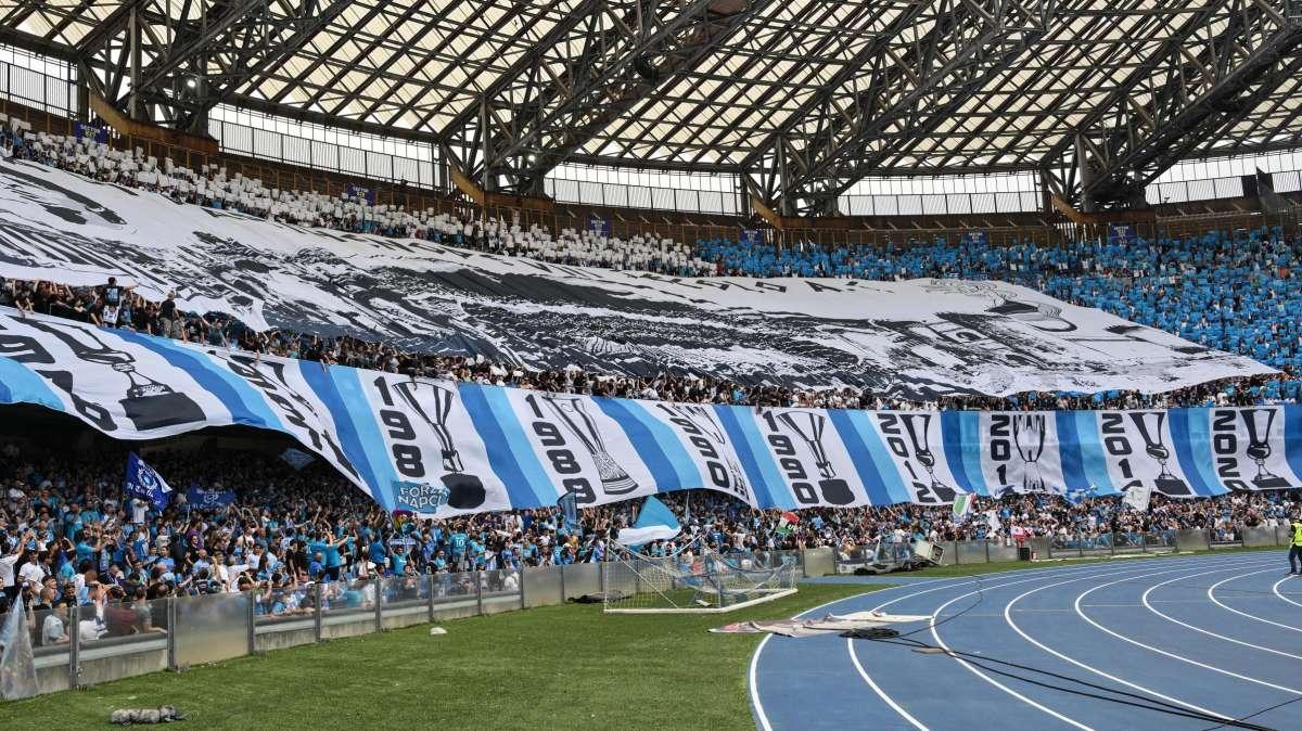 Polemica dei tifosi azzurri durante Napoli-Frosinone: ecco cosa è successo al Maradona
