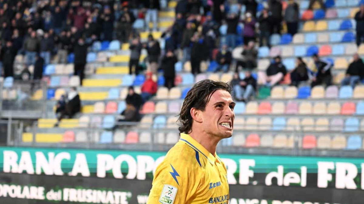 Sala stampa - Frosinone, Monterisi: "Carattere elemento chiave del nostro girone di andata. Siamo consapevoli che possiamo toglierci delle soddisfazioni"