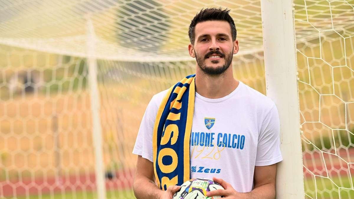 Calciomercato Frosinone - Sherri torna al Cagliari. I giallazzurri per ora...