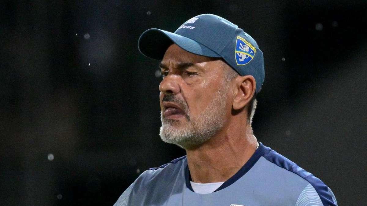 Il retroscena di Stirpe sull'esonero di Vivarini: "Non si è instaurata la giusta sintonia"