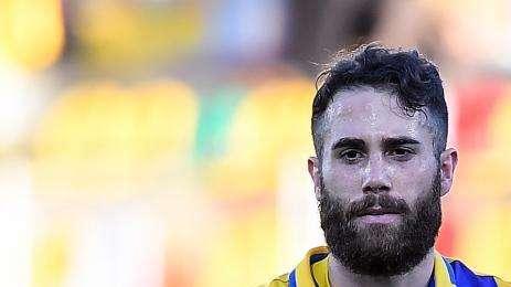 Zampano nervoso dopo il triplice fischio di Frosinone-Crotone: con chi ce l'ha?