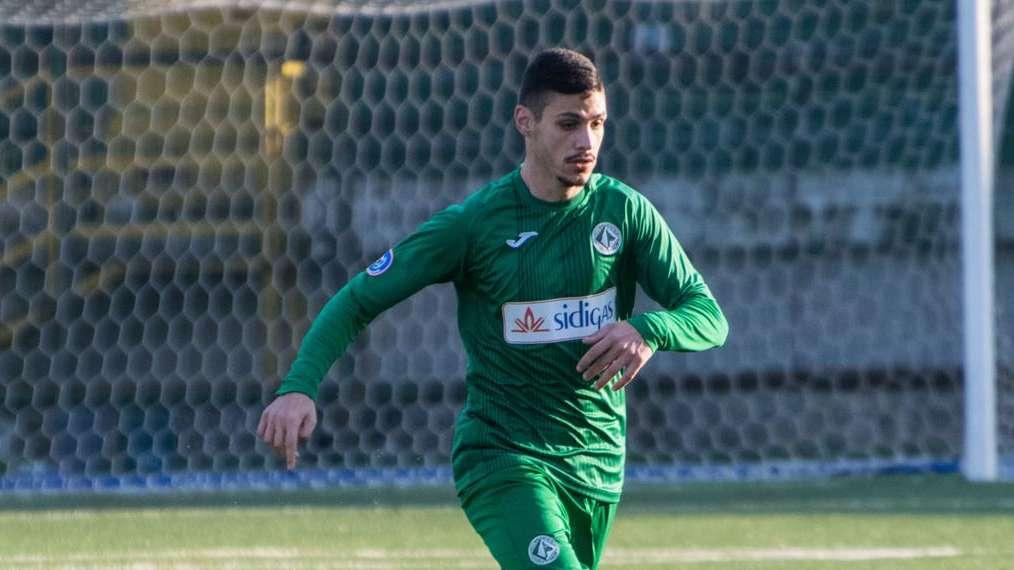 CALCIOMERCATO - TuttoAv: Asta su Di Paolantonio: il calciatore richiesto da 3 club di B(c'è il Frosinone) e 6 di C