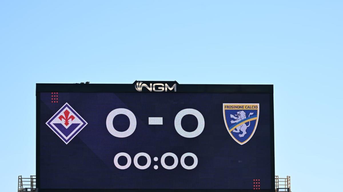 LIVE TF | Fiorentina-Frosinone: 0-0. Rigore dubbio su Monterisi non assegnato