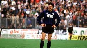Calcio in lutto per la morte di Oliviero Garlini