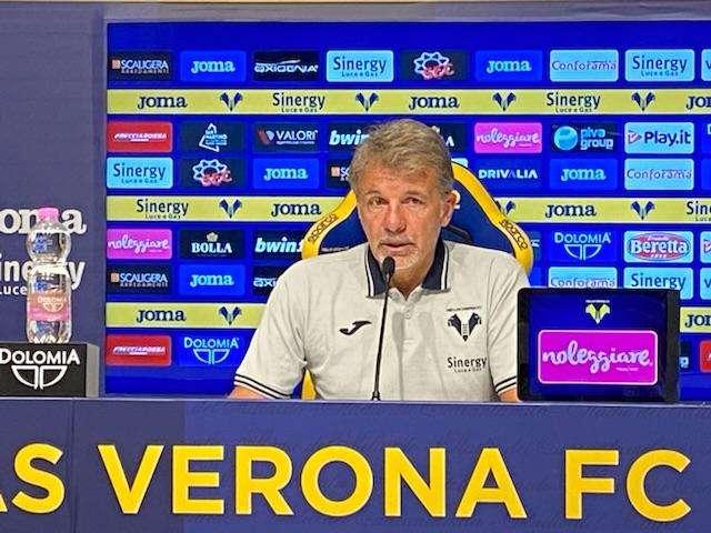 Verso Frosinone-Verona, Baroni: «Partita difficile per entrambe, da affrontare con grande attenzione»