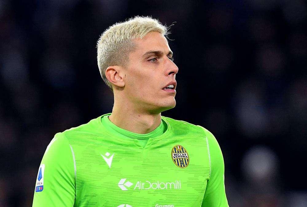 Silvestri rinnova e manda un segnale: il Verona vuole migliorarsi
