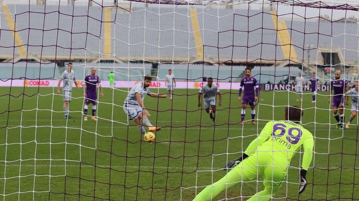 L'Arena: "Hellas punto d'oro. In fuga con Veloso, Vlahovic fa pari"