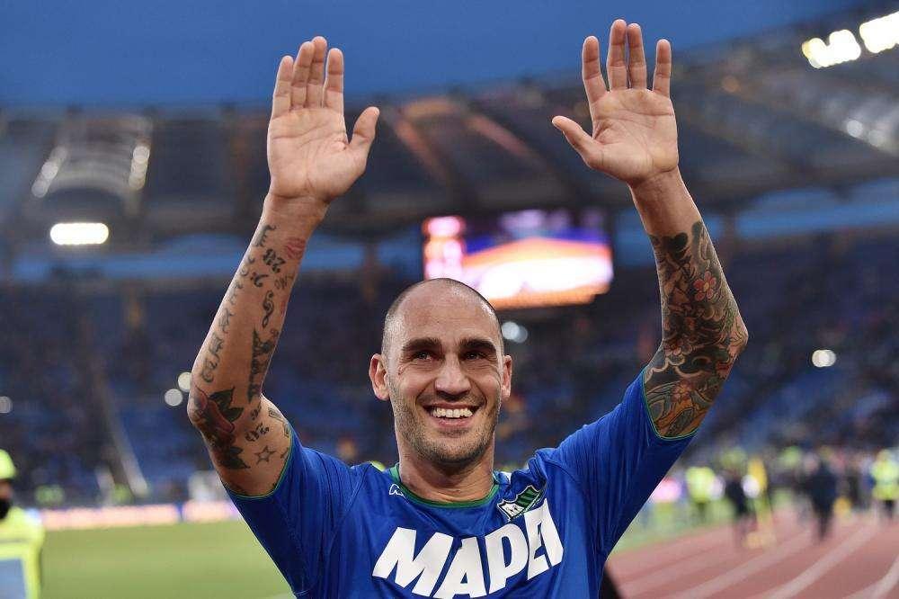 L'Arena: "Cannavaro, lezioni di cinese «Il virus? Lo battiamo uniti»