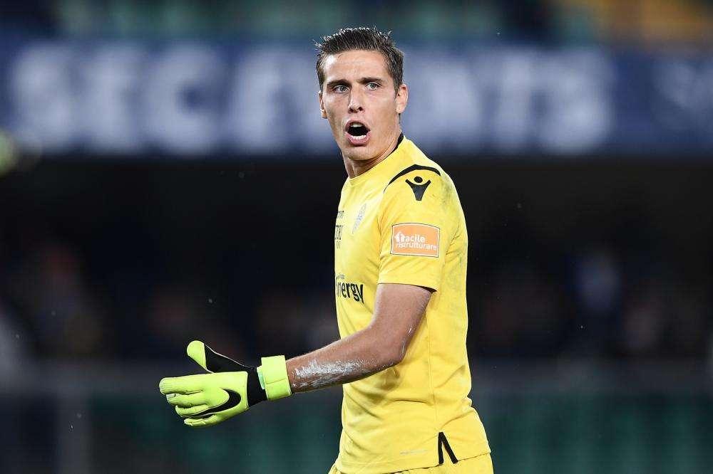 Gds "Le pagelle di Cagliari-Verona: il migliore è Silvestri.
