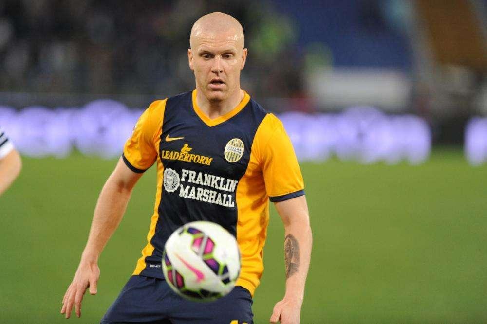 Hallfredsson si allena con il Padova