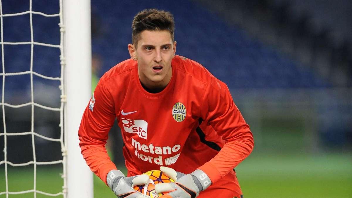Torino: per il ruolo di portiere in lizza anche Gollini