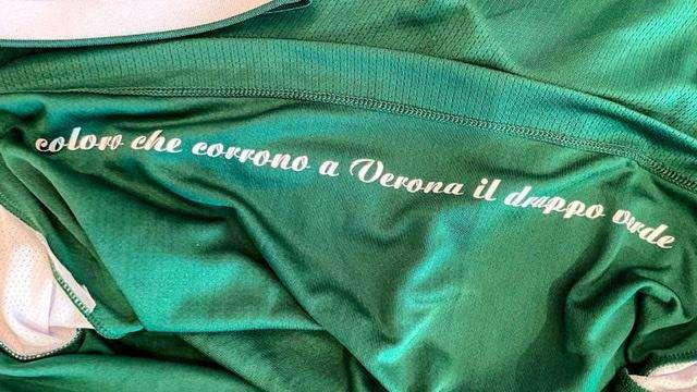 Lazio-Verona: gialloblù in campo con la maglia 'Third' a sostegno di ABEO