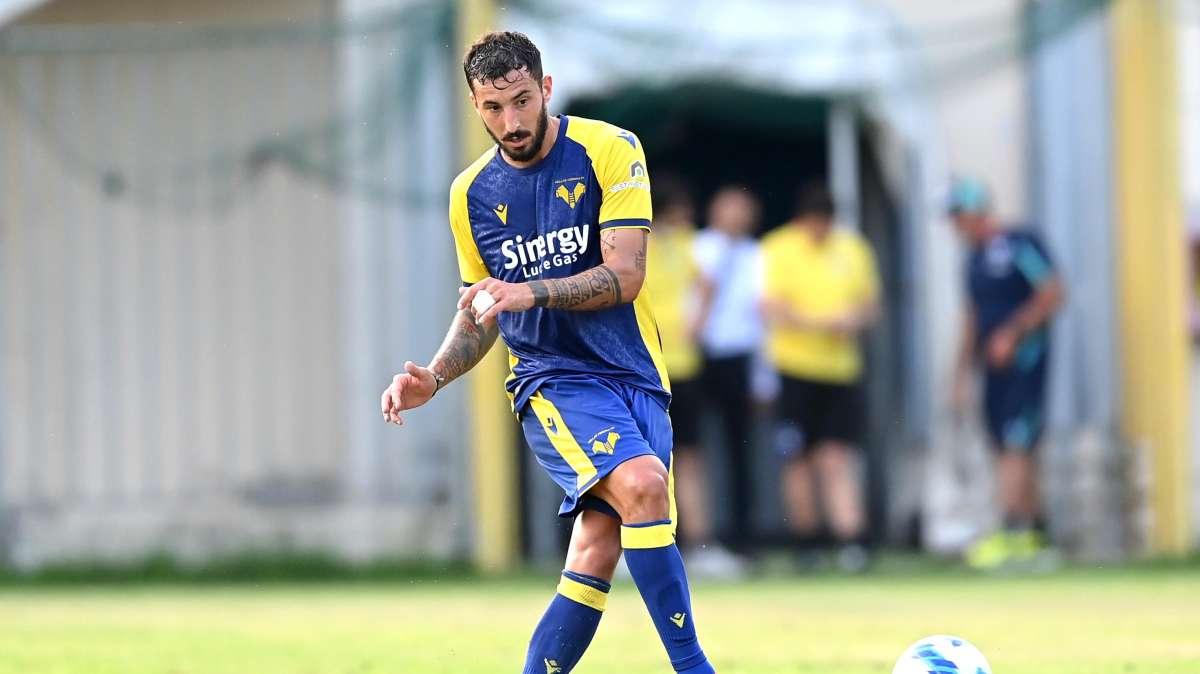 Mercato Verona - colloquio Ceccherini-Pastorello, il difensore potrebbe partire