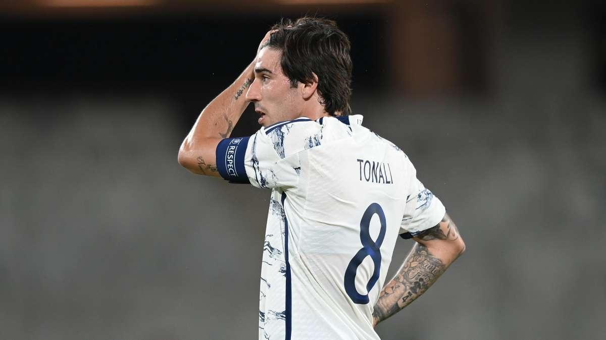Tonali al Newcatle: la cessione del centrocampista rossonero la più costosa di sempre tra gli italiani
