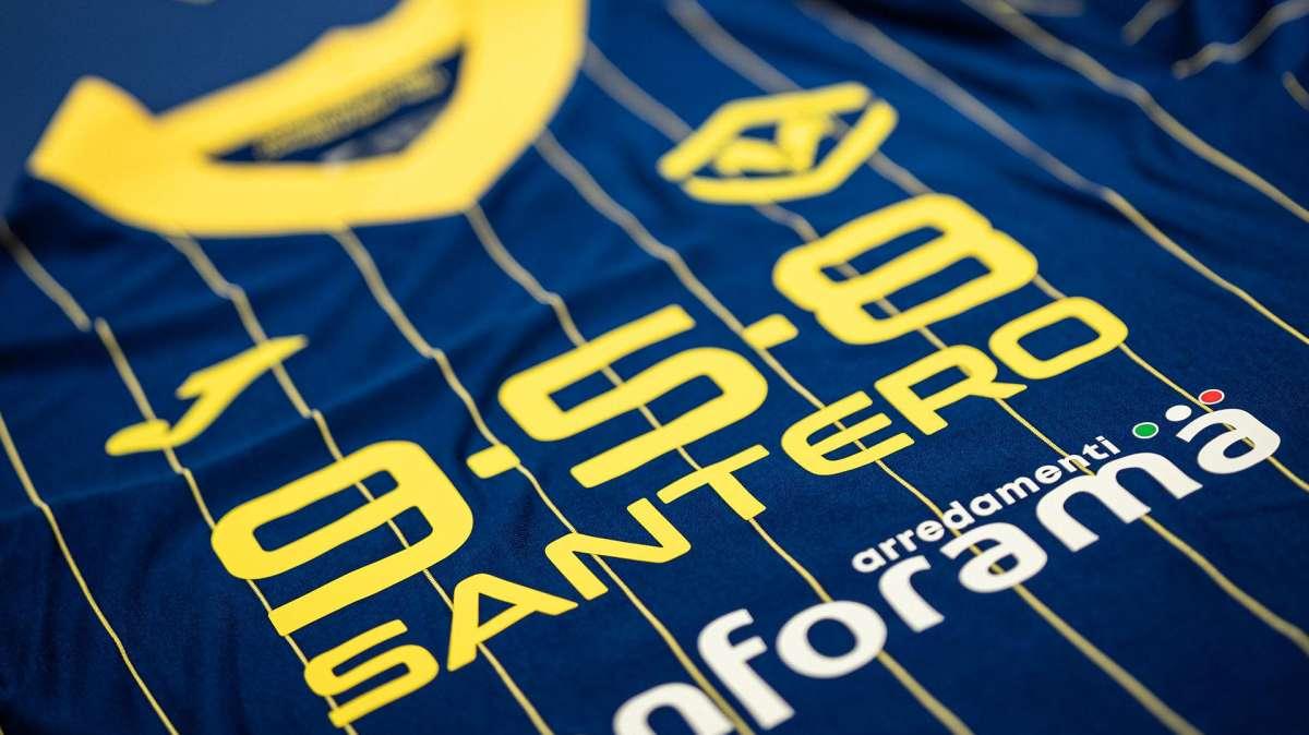 Hellas Verona Foundation: all'asta le maglie gialloblù di Verona-Genoa